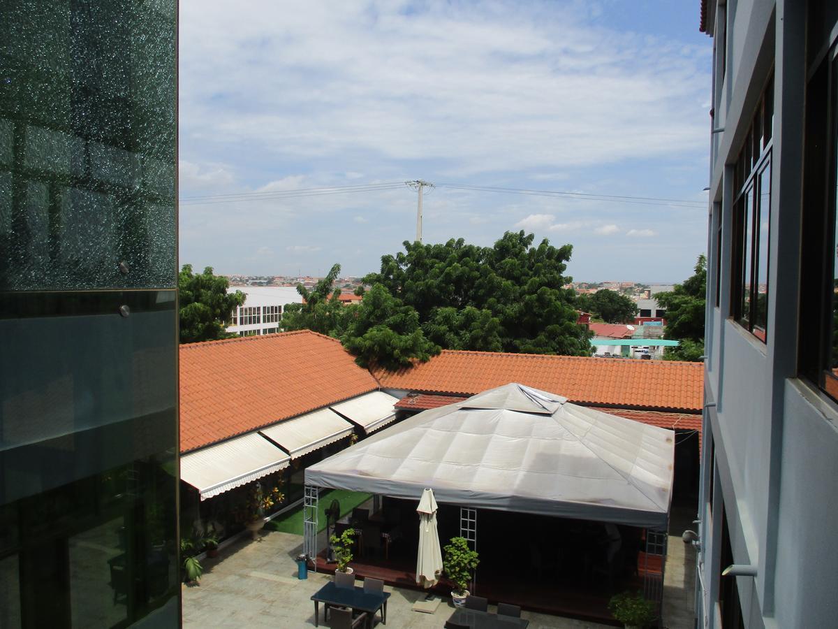 Hotel Patriota Луанда  Экстерьер фото